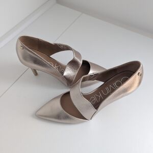 Calvin Klein women's size 7 Gold heels